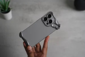 IPHONE and samsung COVER TITANUIM
