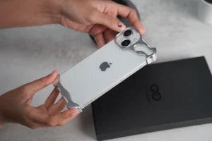 IPHONE and samsung COVER TITANUIM